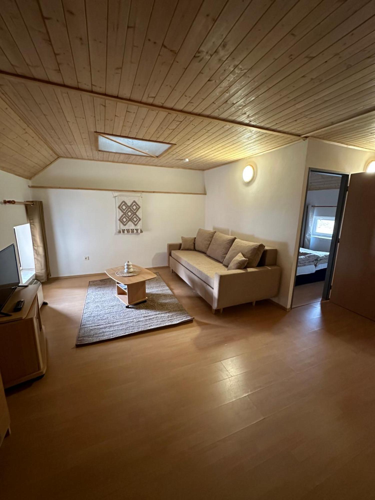 Apartment Dehtare Εξωτερικό φωτογραφία